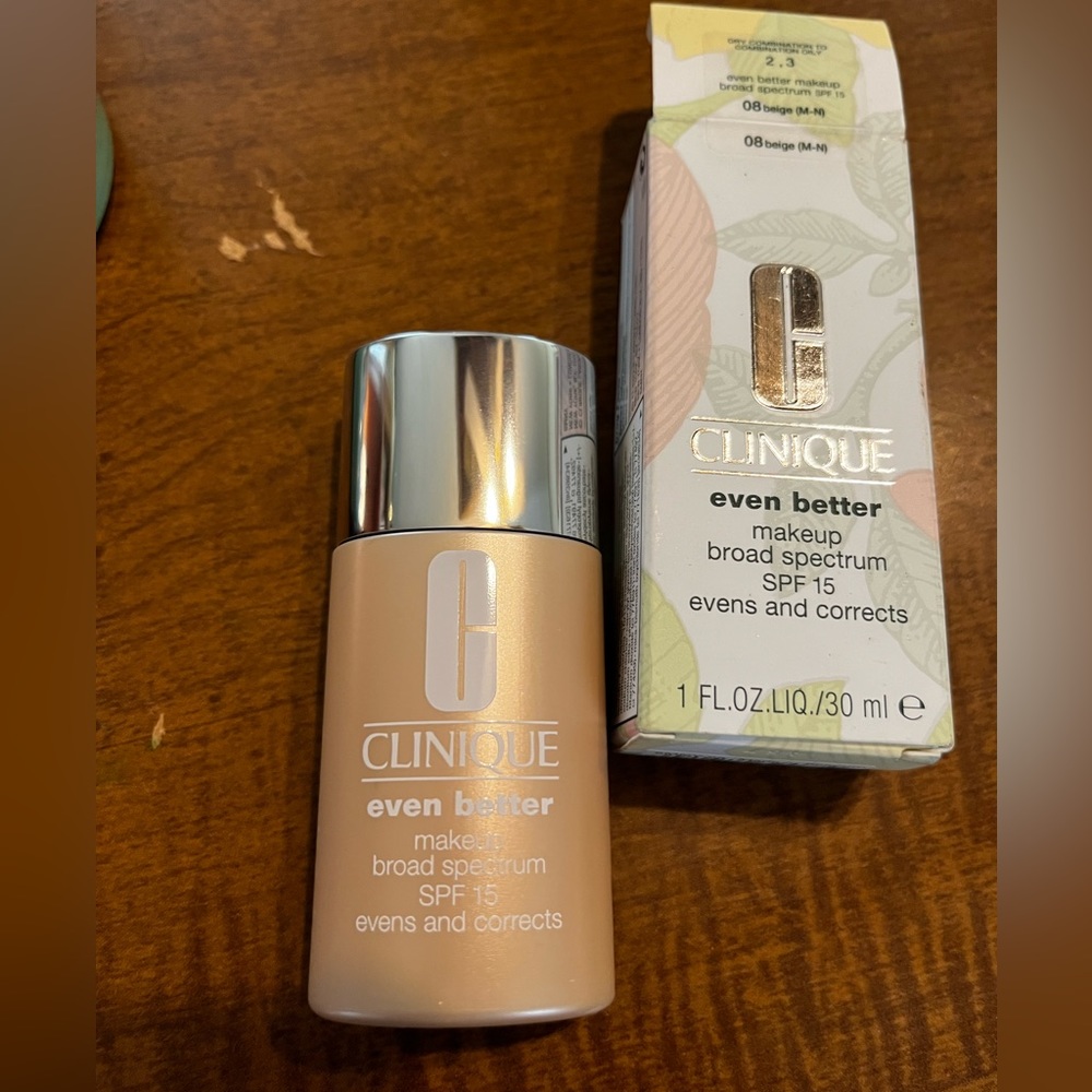 CLINIQUE Even better make up broad Spectrum SPF 15